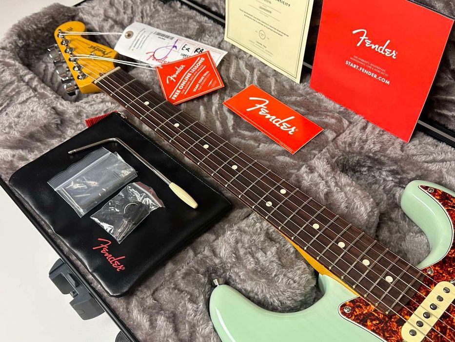 Акція! 2024 Fender American Professional II Stratocaster Limited Edition (New, 1490$)