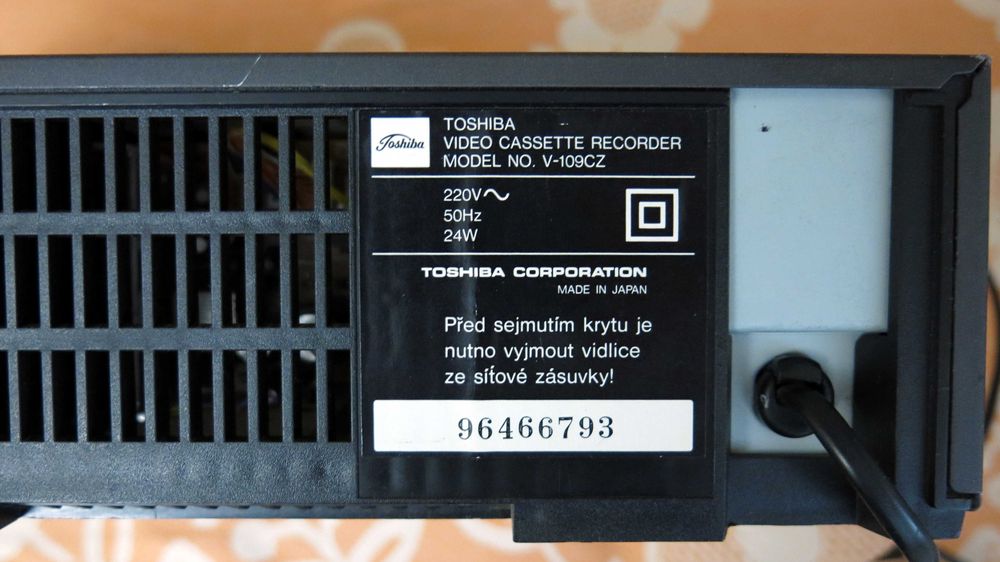 Продам видеомагнитофон Toshiba X-109 CZ