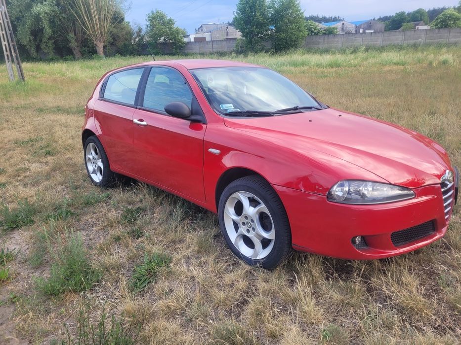 Alfa romeo 147 1.6 benzyna