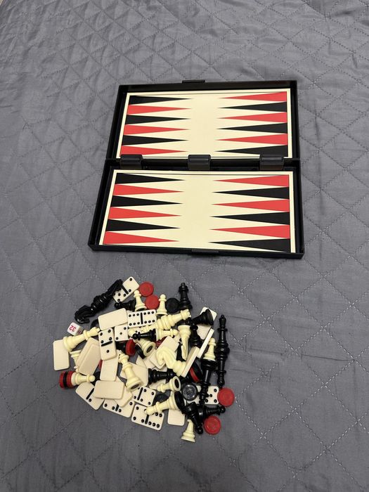 Продам шахмати, шашки, доміно