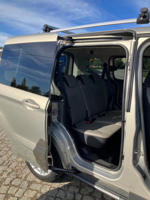 Ford Tourneo Courier