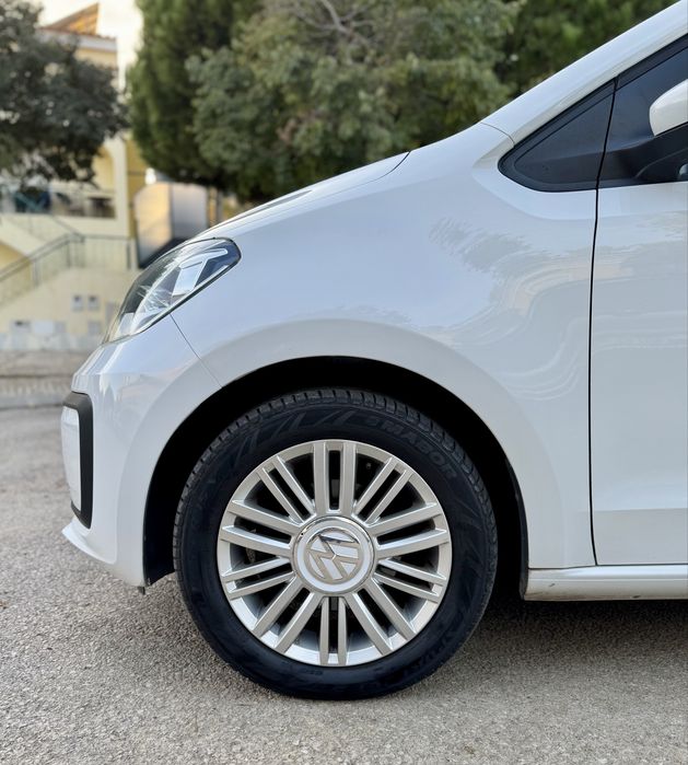 Vw Up! 1.0 gasolina 4 Portas