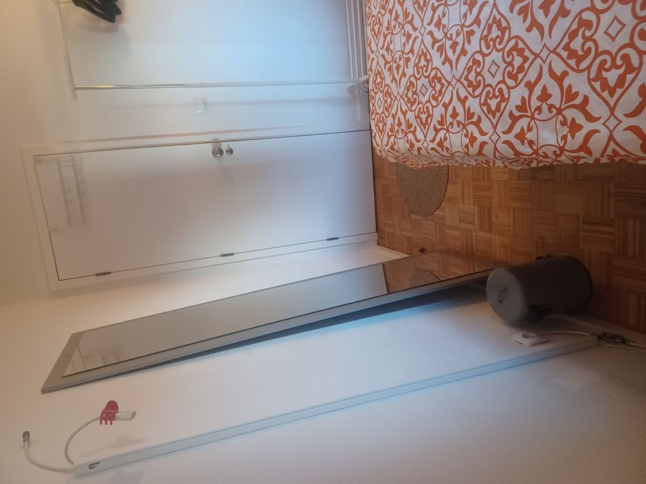 Alugo quarto ,,com cauçao.