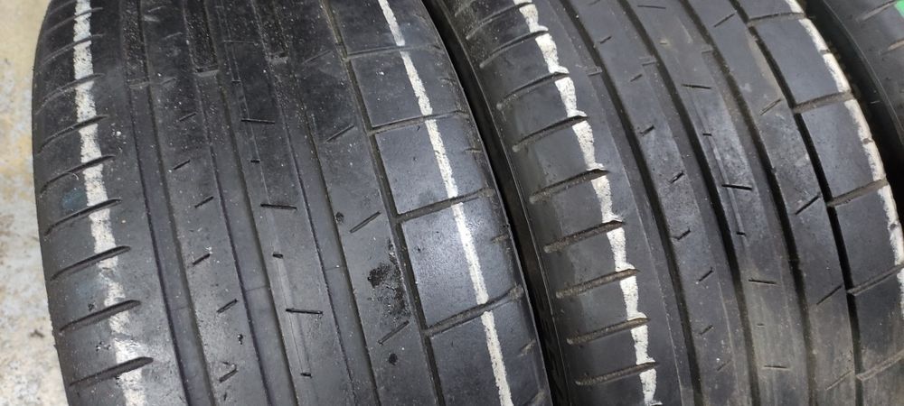 Pneus 235/35/20 semi novos