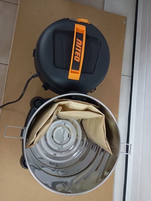 Aspirador Industrial de Sólidos e Líquidos