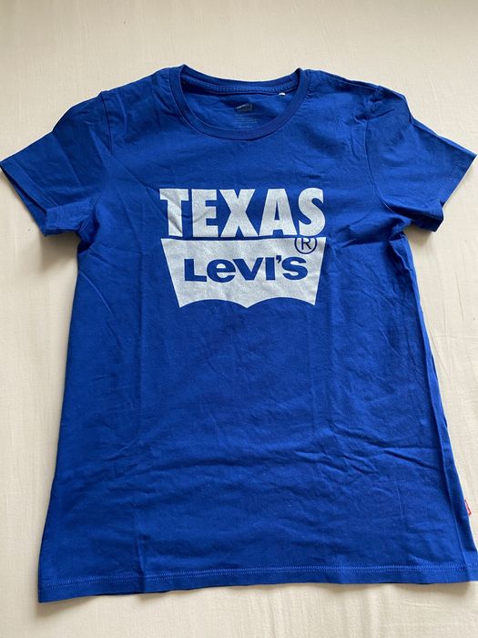 Granatowa koszulka levi's