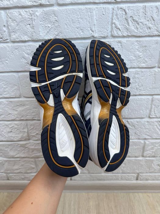 Кросівки Asics GEL-1090