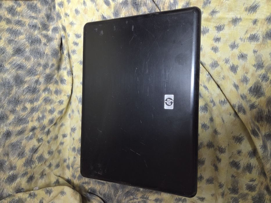 Laptop HP Compaq 6730sn...