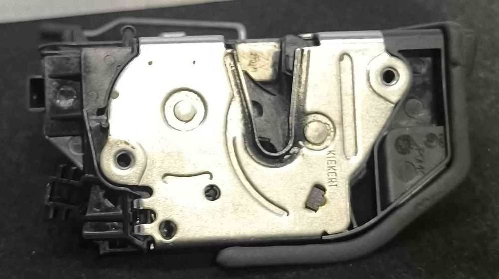Fechadura / Fecho Porta Trás Direito 7229460 - BMW 5