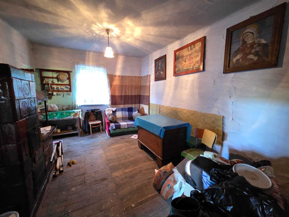 Дачний будинок с. Гологірки. Потребує незначного ремонту.