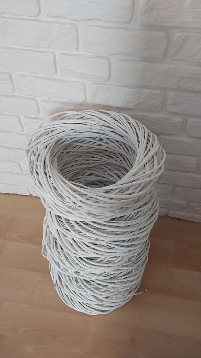 Kółka wiklinowe białe 40cm