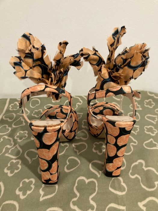 Sandalias marca Etro de milano