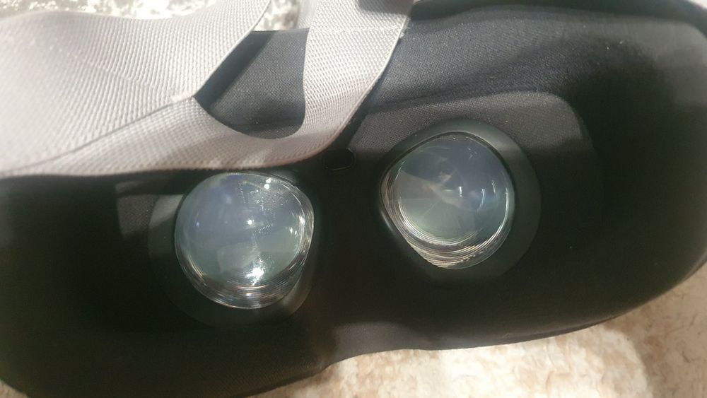 Oculus go в хорошому стані