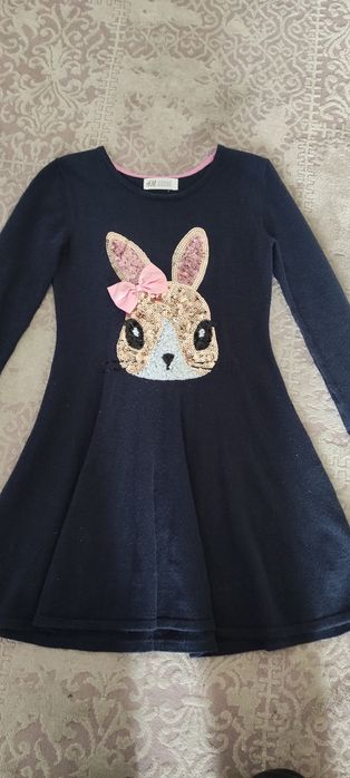 Sukienka granatowa z zajączkiem