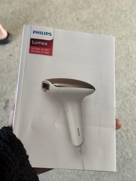 Фотоепілятоп Філіпс Люмеа 7000