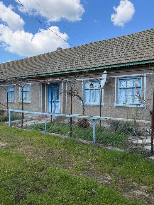 Продам будинок в селі