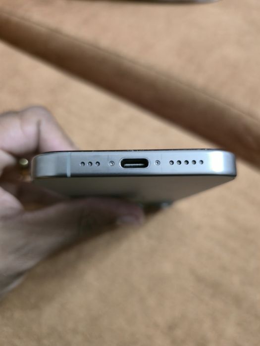 iPhone 15 Pro, Natural Titanium 128GB
