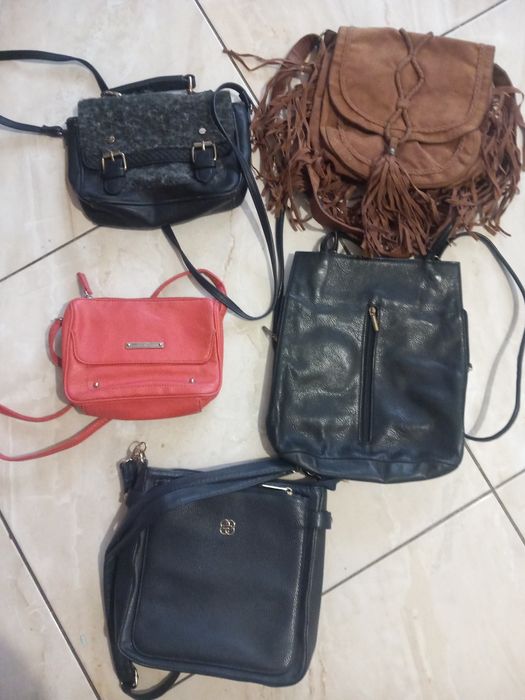 Безкоштовно жіночі сумочки