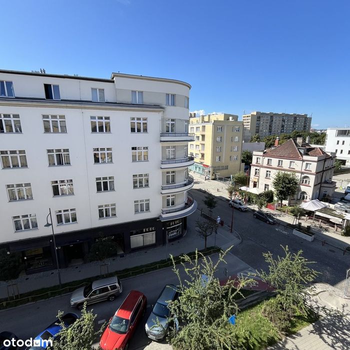 Mieszkanie 3-pokojowe w Gdyni -balkon, parking , winda.