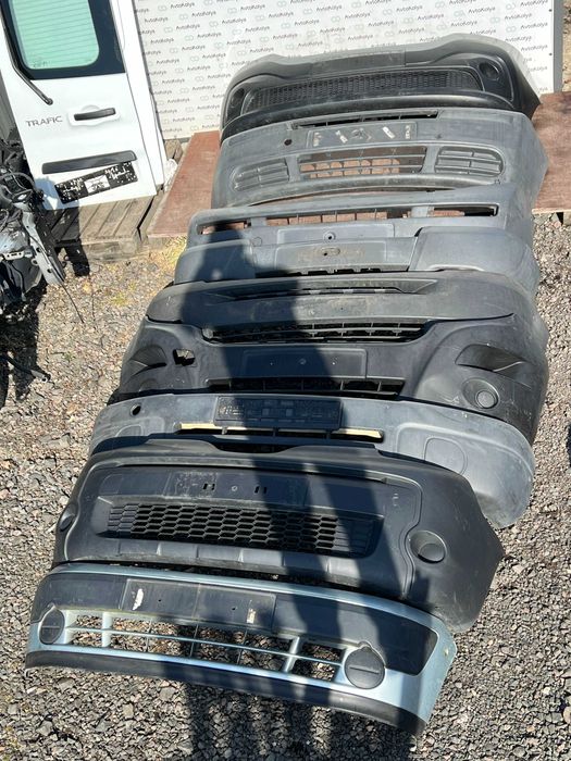 Бампер передній Renault Trafic Megane Scenic Clio Laguna Master Kangoo