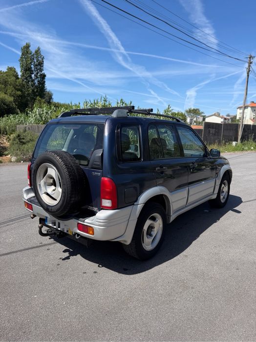Suzuki Grand Vitara 4X4 / Ar condicionado