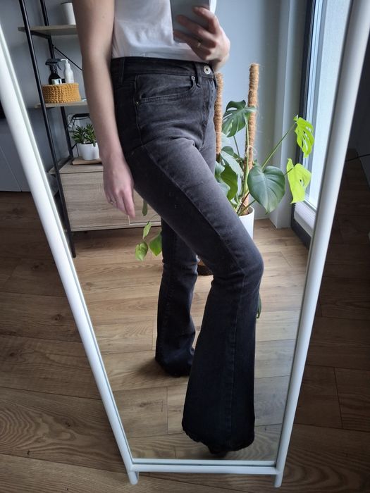Rozmiar M, Bench grafitowe jeansy flare dzwony, spodnie jeansowe