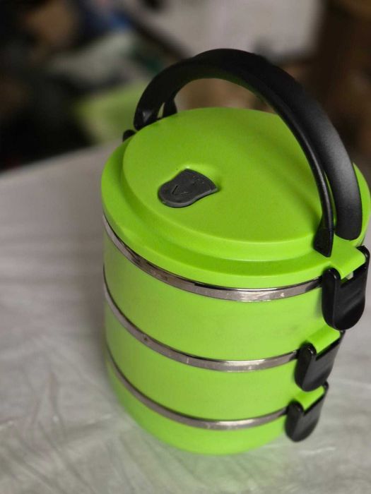 pojemniki hermetyczne do posiłków