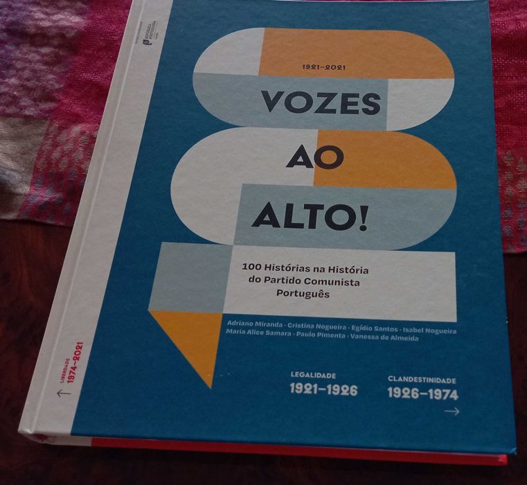 Livro Vozes ao Alto