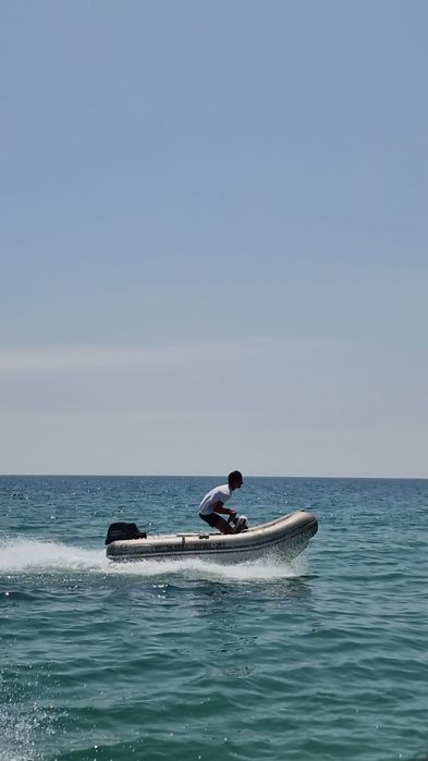 Semirigido 3.3 m 20hp