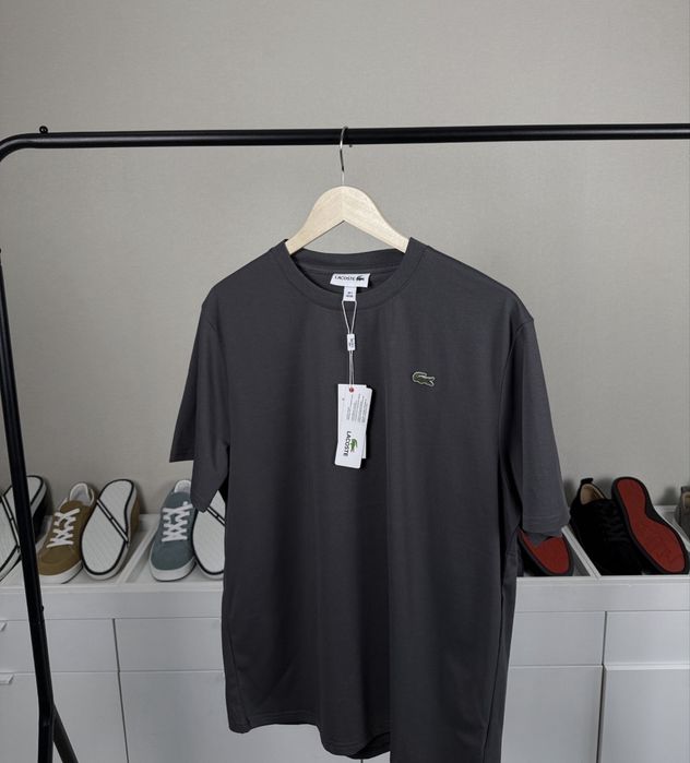 Футболка Lacoste. В НАЯВНОСТІ!!!