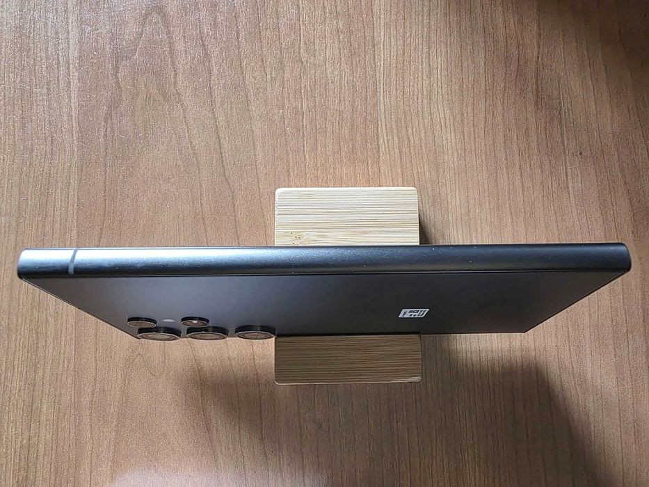 Samsung S24 Ultra - 256GB, com carregador Samsung 25 W