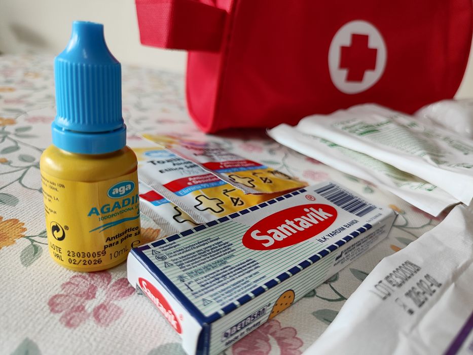 Kit primeiros socorros