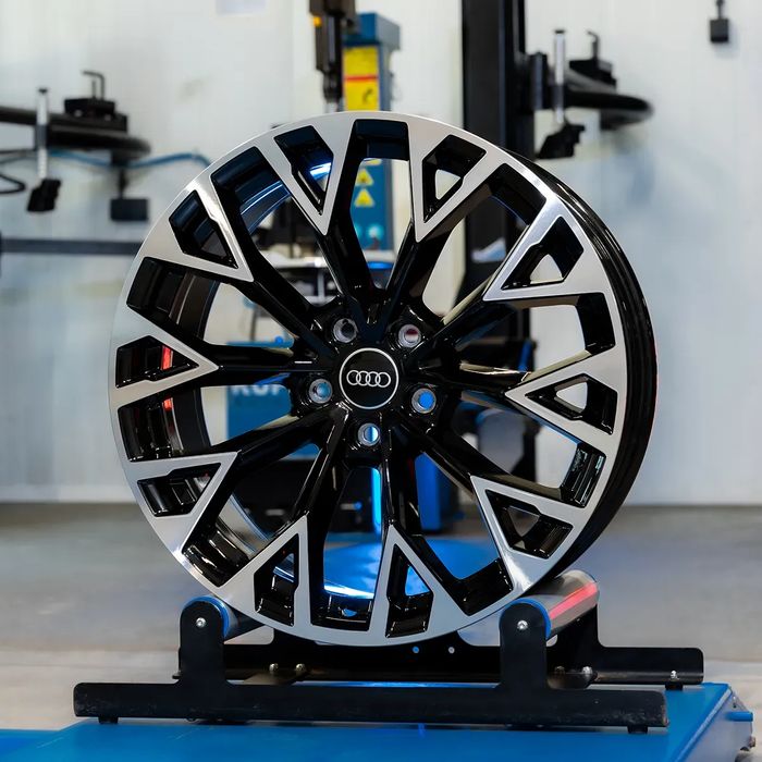 Oryginalne Felgi Audi RS 19" RS3 8Y