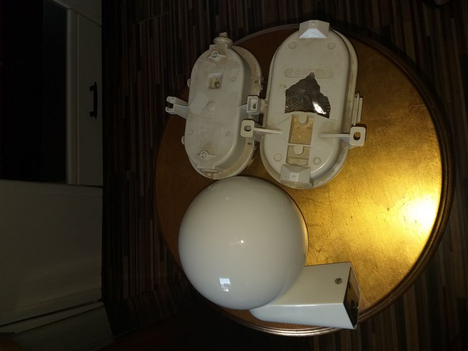 Trzy fajne lampy zewnętrzne