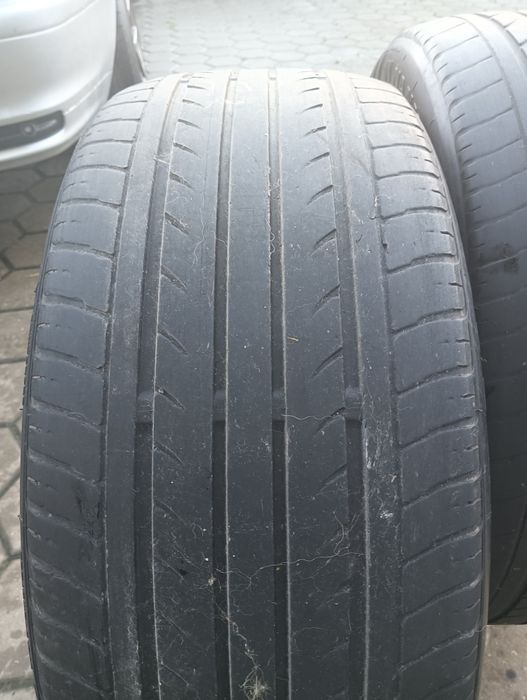 Vendo 2 Pneus (Par) com as seguintes medidas:

NANKANG
225 / 45 ZR18 9