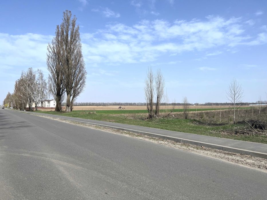 Чубинское участок 27 соток коммерческое назначение.