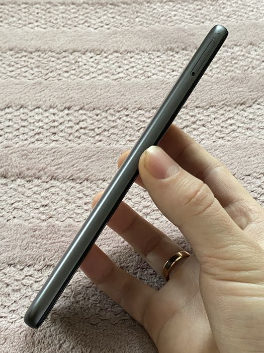 Зручний Телефон Motorola E20 2/32gb