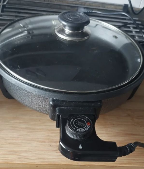 Panela elétrica nova