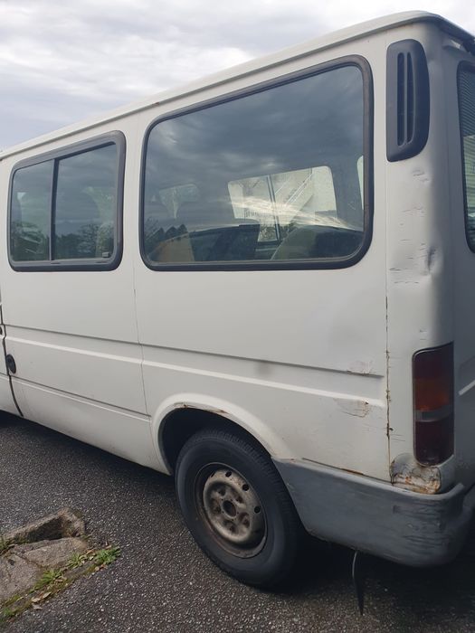 Ford transit 9 lugares