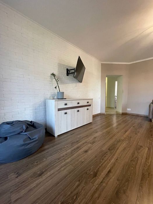 Продаж 3-кімнатної квартири, 139 м², новобудова, Винники