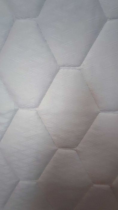 Colchão de molas ortopédico de solteiro - COMO NOVO