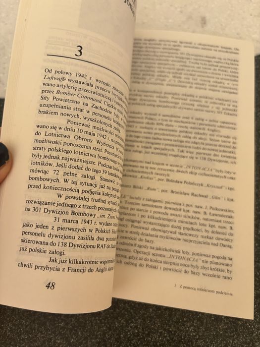 Ksiazka Z pomoca zolnierzom podziemia Przemyski