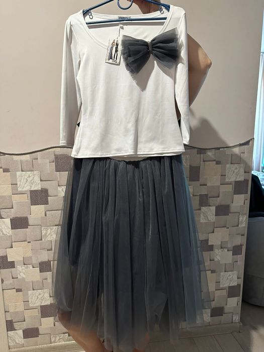 Шикарний Плаття костюм новий