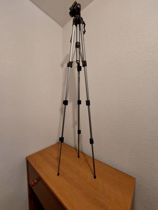Tripé ALPHA 2000