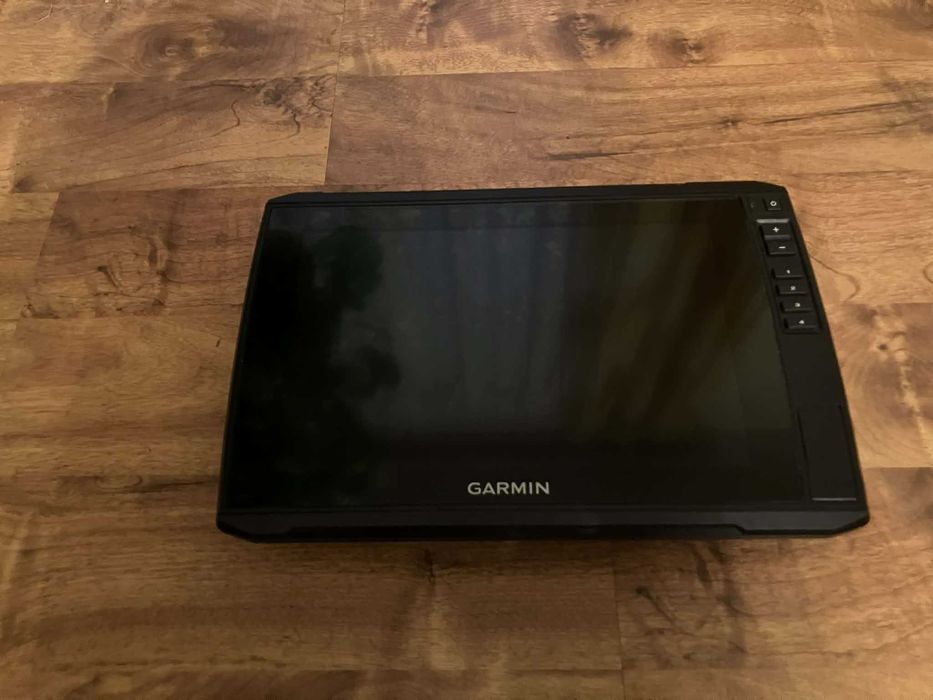 Garmin echomap ultra 102SV