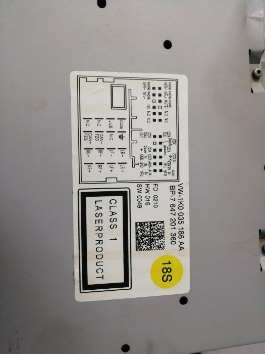 Продам автомагнитолу RCD VW 210