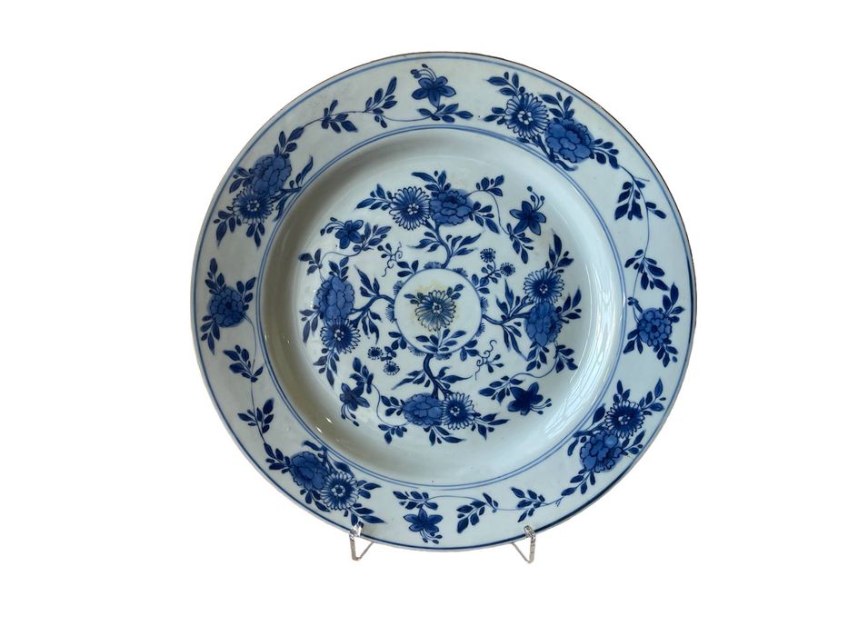 Porcelana oriental - Prato de grandes dimensões - Companhia das Índias