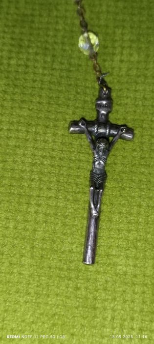 Sprzedam stary różaniec z lat 70 -80 oryginalny