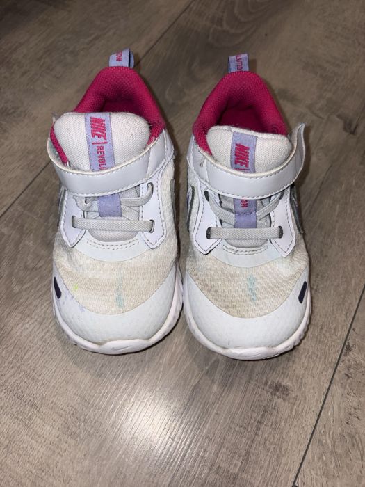 Nike buty 26 rzepy