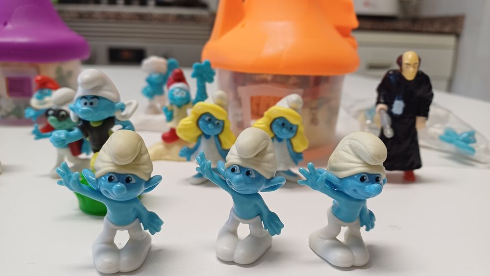 Lote Coleção Smurfs (McDonald's 2017, Kinder) + Casas